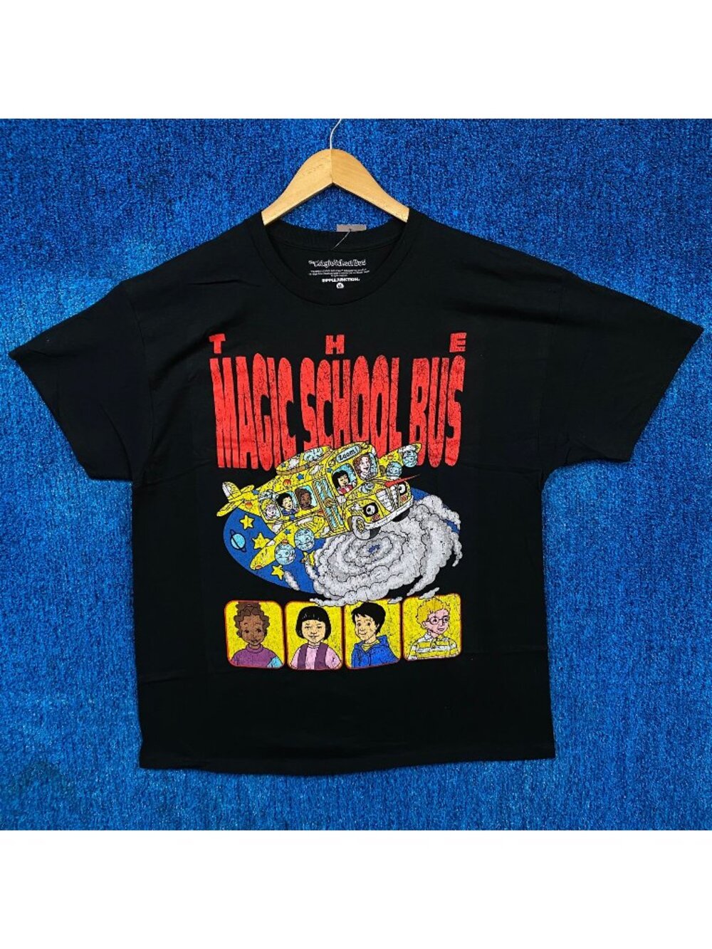 Magic School Bus Cartoon T-shirt size Extra Large